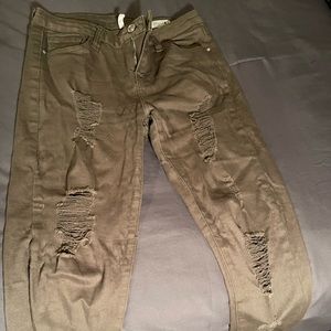 Papaya jeans, color is army green
